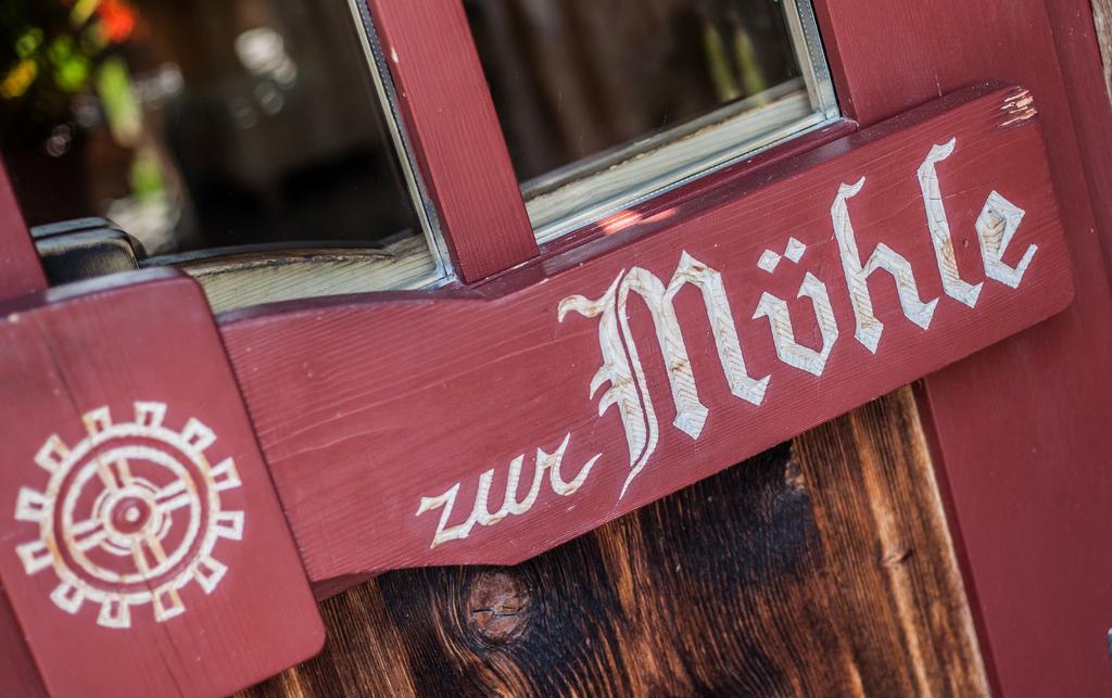 ホテル Zur Muehle Wohlfuehloase トローデナ エクステリア 写真